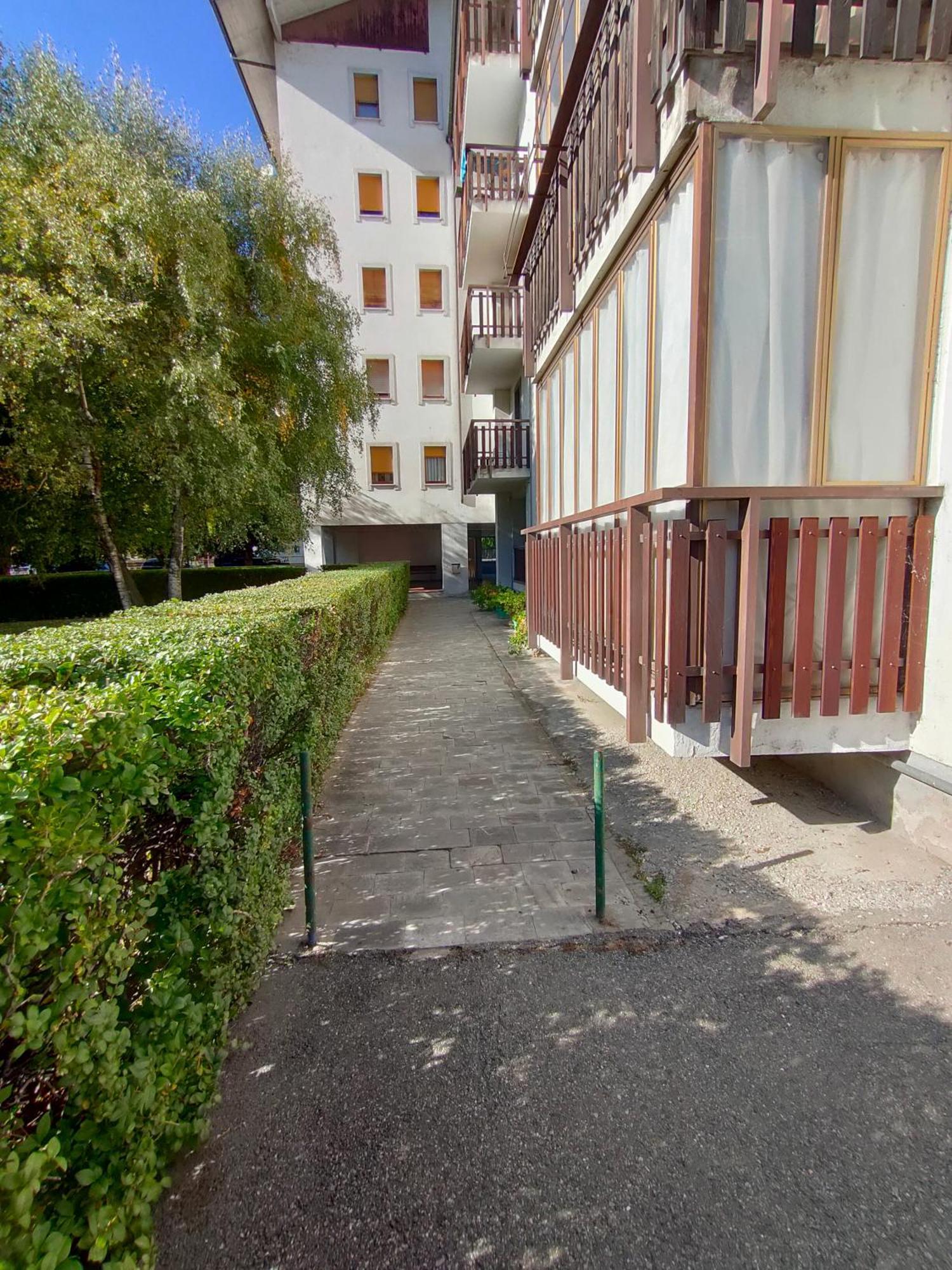 Appartamento Chentre En Ville - A 2 Passi Dal Centro - Parcheggio Gratuito - Cir-Vda-Aosta-0073 Exterior photo